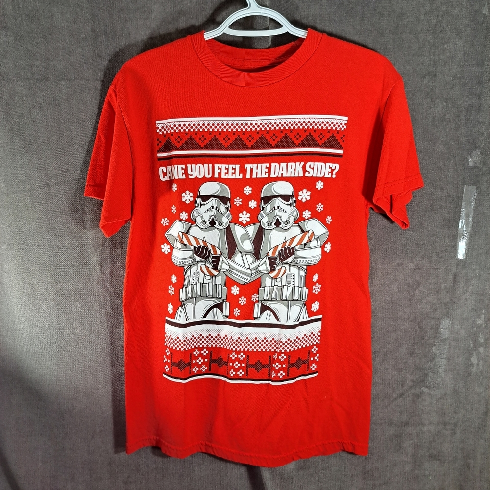 Star Wars "Cane You Feel The Dark Side?" Red Christmas Graphic Tee NWOT M